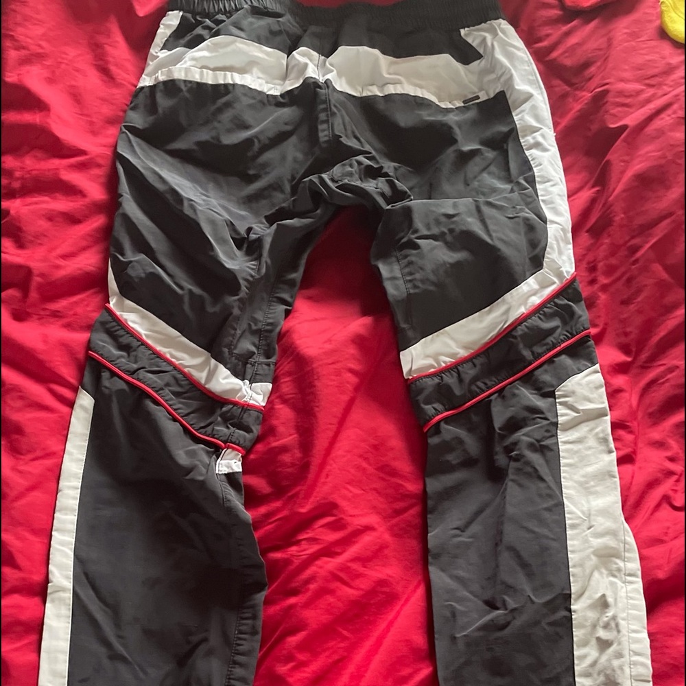 Small Men’s Sweatpants